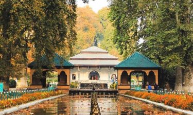 Kashmir + Agra + Delhi Winter
