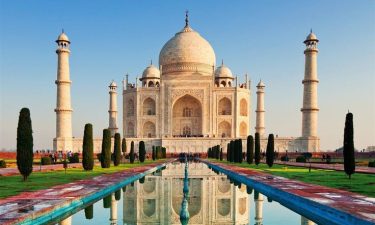 Kashmir + Agra + Delhi Winter