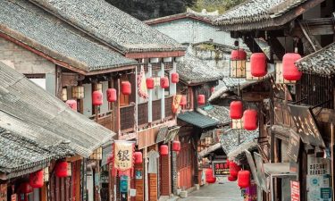 Chengdu + Ski Resort + Jiuzhaigou Paradise