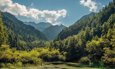7H5M Chengdu + Jiuzhaigou Paradise