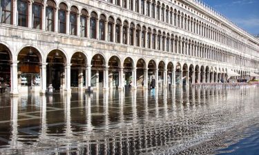 Itali + Eropah Timur 6 Negara