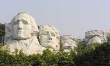 Guangzhou + Pearl River Delta Shopping