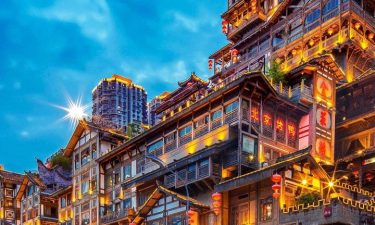 Amazing 3 Cities: Chengdu + Jiuzhaigou + Chongqing