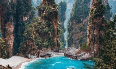 Zhangjiajie + 3 Gorges Dams + Phoenix Ancient Town