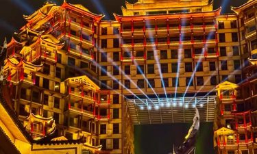 Zhangjiajie + 3 Gorges Dams + Phoenix Ancient Town