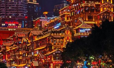 Amazing 3 Cities: Chengdu + Jiuzhaigou + Chongqing