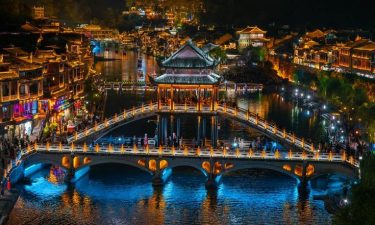Zhangjiajie + 3 Gorges Dams + Phoenix Ancient Town
