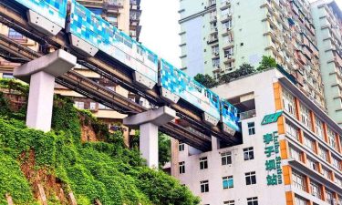 Amazing 3 Cities: Chengdu + Jiuzhaigou + Chongqing