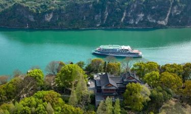 Zhangjiajie + 3 Gorges Dams + Phoenix Ancient Town